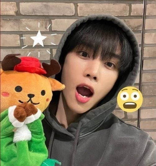 prabukarsa megang boneka rusa